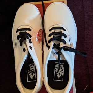 Vans shoes size  7